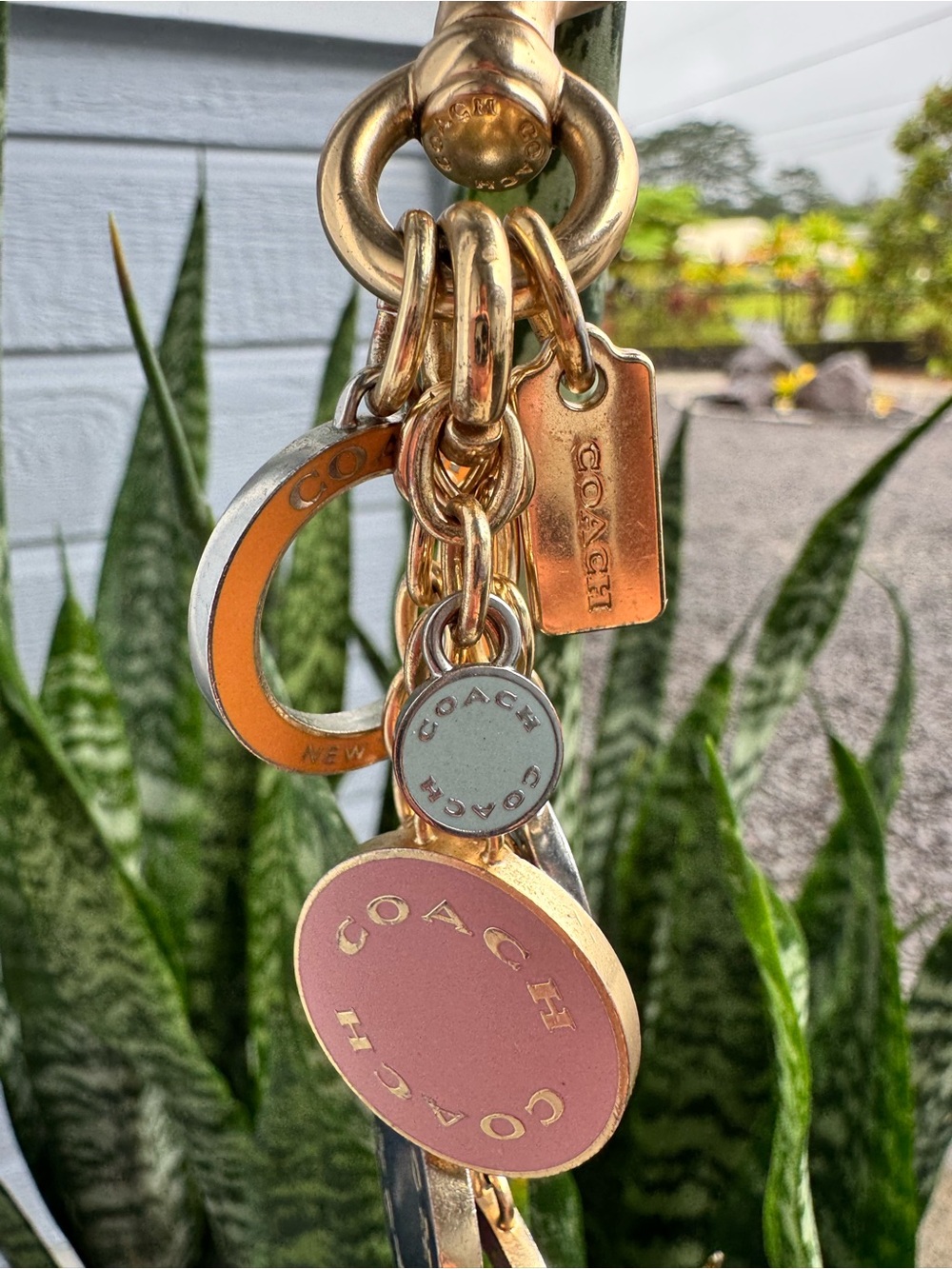 Coach Enamel Disc Charm Keychain Bag Charm Pink Navy Gold Tone - Picture 5 of 6